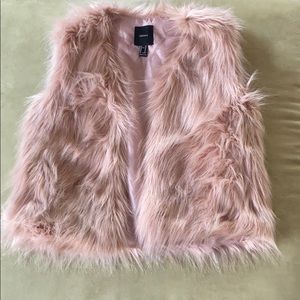 Forever 21 pink faux fur vest